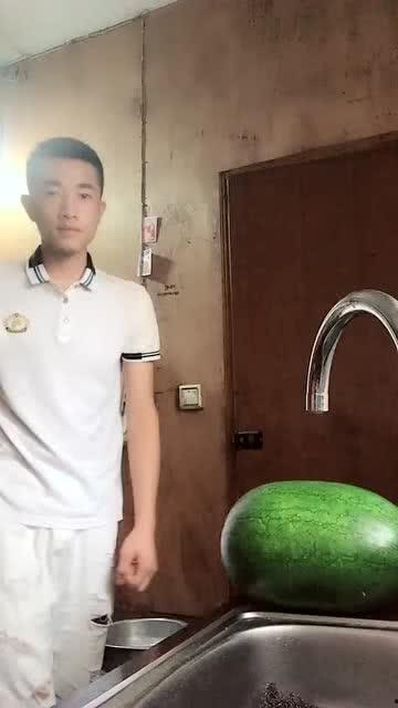 快手刀小刀吃瓜